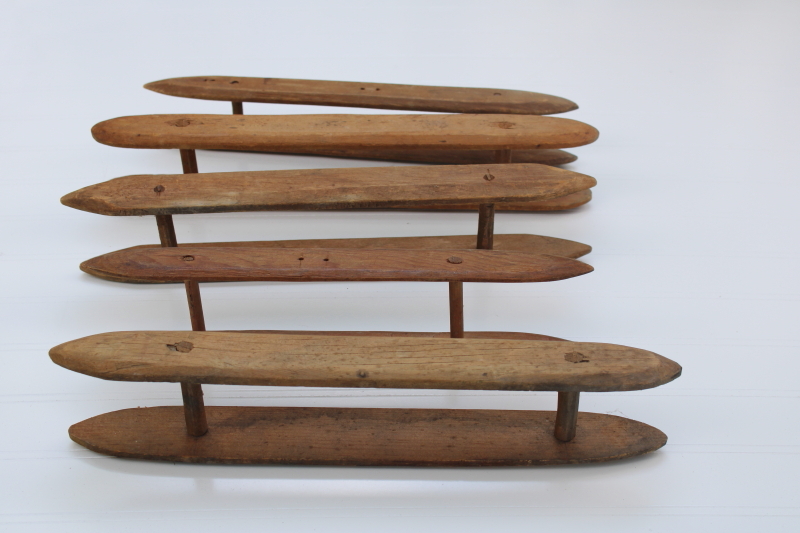photo of primitive handmade wood shuttles for weaving loom or making rugs, rag or yarn winder spools #4