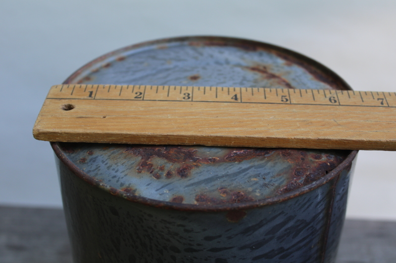 photo of primitive old antique grey graniteware enamel lunch bucket or cream can w/ wire bail handle  #10