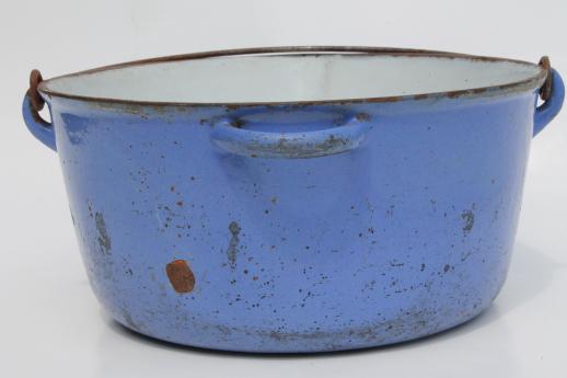 photo of primitive old blue & white enamel cast iron pot w/ wire bail handle for campfire cooking #3