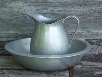 catalog photo of primitive old camp wash pitcher and bowl set, rustic camping vintage cabin