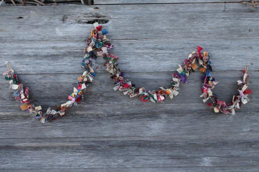 photo of primitive old cotton rag garland, kitchen / keeping room prim decoration #1