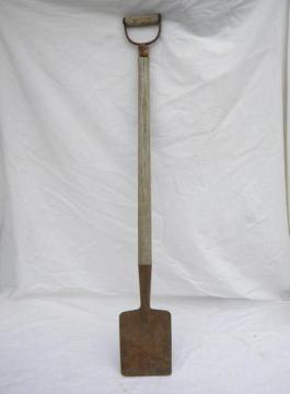 catalog photo of primitive old garden tool, a small shovel or spade