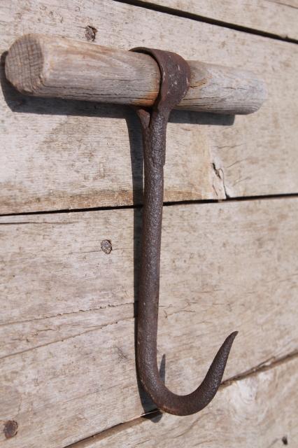 photo of primitive old hand forged iron hook, bale hook or butcher's meat hook, early 1900s antique #3