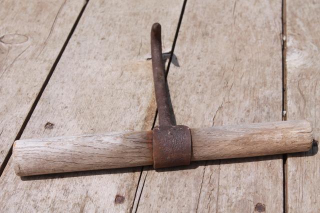 photo of primitive old hand forged iron hook, bale hook or butcher's meat hook, early 1900s antique #6