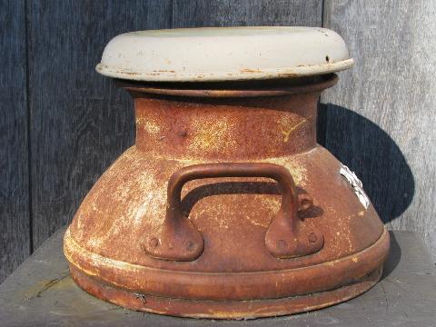 photo of primitive old low table or plant stand, made of vintage dairy farm milk can #2