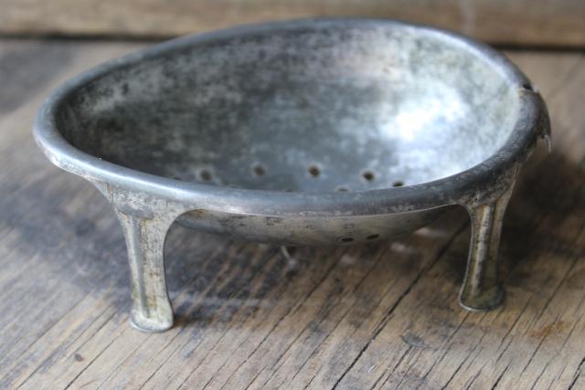 photo of primitive old tin egg poacher, antique vintage kitchen gadget or soap dish #4