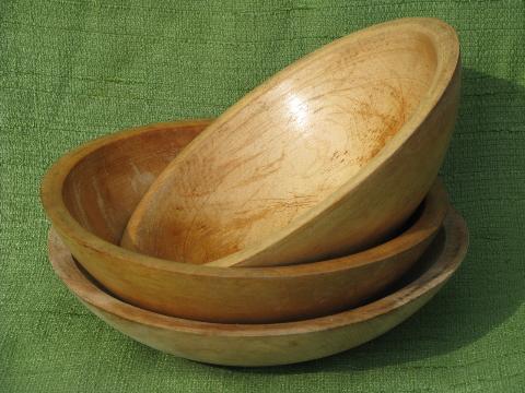 photo of primitive old wood bowls lot, vintage American made woodenware, signed #1