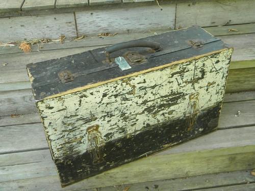 photo of primitive old wood carpenter's tool box w/iron hardware & worn paint #2