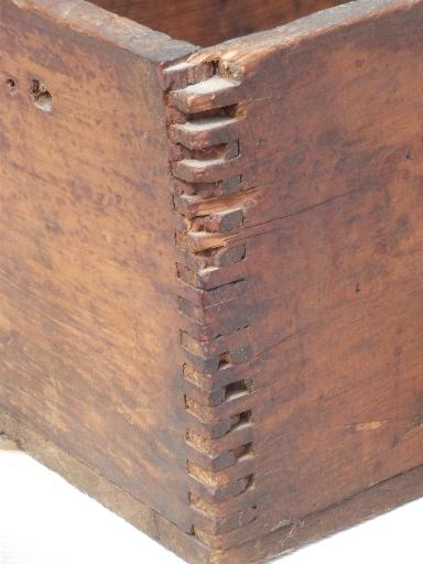 photo of primitive old wooden hardware packing crate, antique dovetailed wood box #7