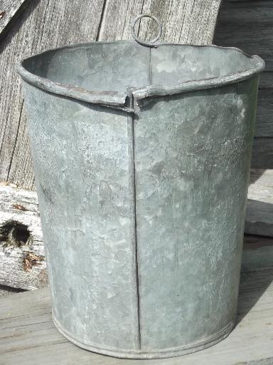 photo of primitive old zinc galvanized metal pail, vintage farm garden flower bucket  #3