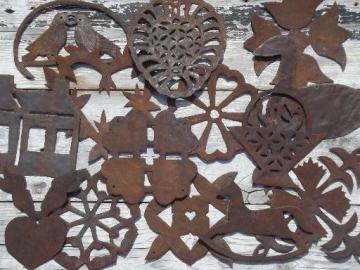 catalog photo of primitive rusty metal folk art cutouts, country antique tole ware wall art lot 