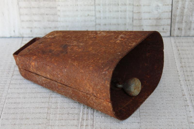 photo of primitive rusty old cow bell, vintage farmhouse dinner gong or doorbell #2