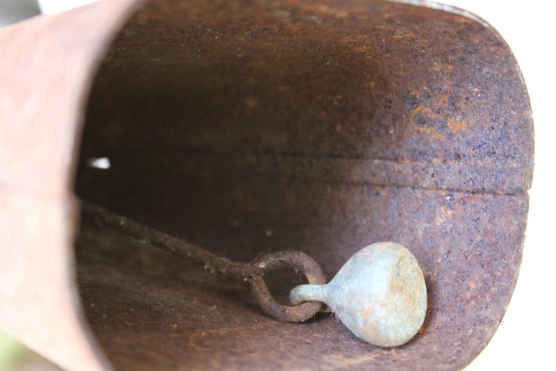 photo of primitive rusty old cow bell, vintage farmhouse dinner gong or doorbell #5