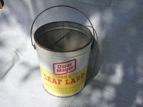 photo of primitive vintage Oscar Mayer lard pail, small old lunch bucket tin #1