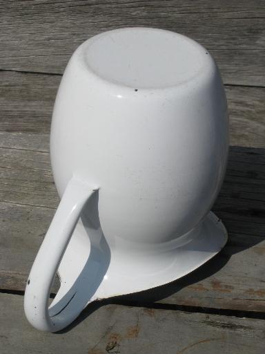 photo of primitive vintage farm kitchen enamelware wash pitcher, white graniteware #4