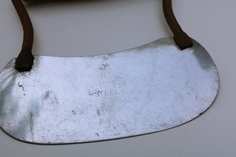 photo of primitive vintage kitchen tools, lot of three old & antique hand choppers carbon steel knives  #2