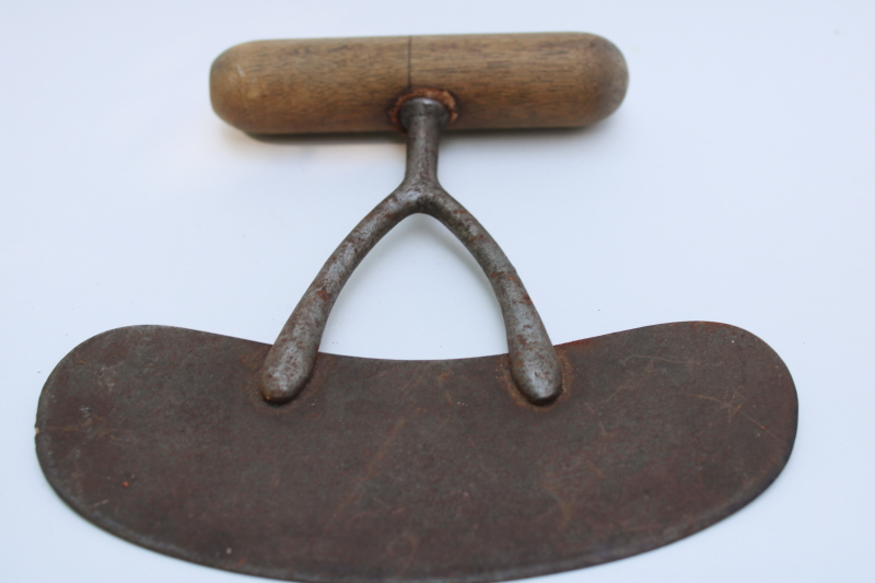 photo of primitive vintage kitchen tools, lot of three old & antique hand choppers carbon steel knives  #3