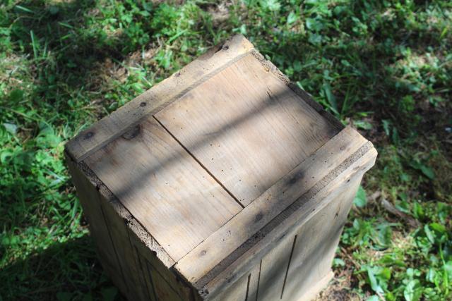 photo of primitive vintage wood box, Eatmor Cranberries fruit crate, rustic farmhouse storage #6