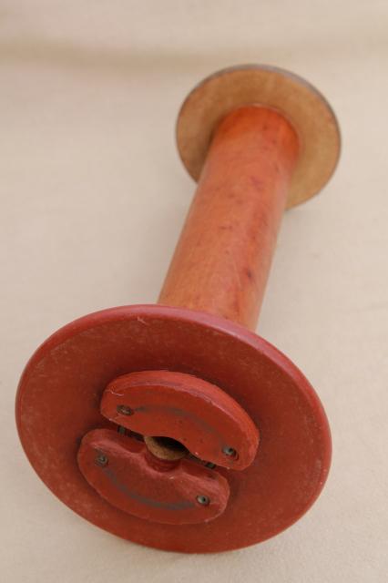 photo of primitive vintage wood spool & yarn spindle bobbins, old weaving mill loom spools #4