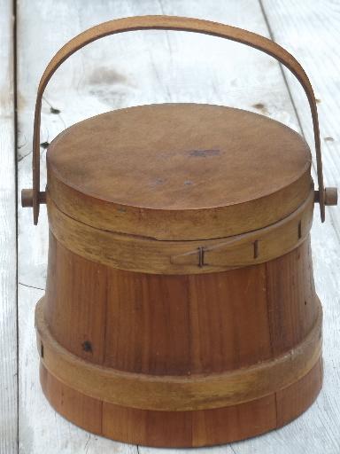 photo of primitive wood sugar bucket, vintage wooden firkin pail w/ handle & lid #2