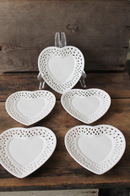 photo of pure white porcelain china heart shape plates or plaques, reticulated lace edge #1