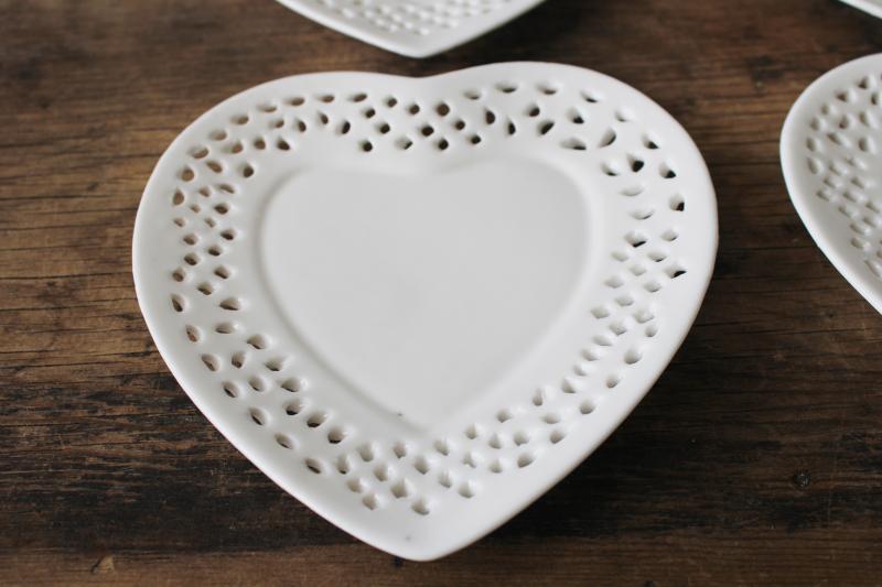 photo of pure white porcelain china heart shape plates or plaques, reticulated lace edge #2