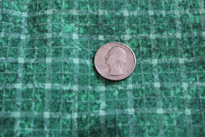 photo of quilting weight cotton fabric, clover & kelly green checked plaid print #2