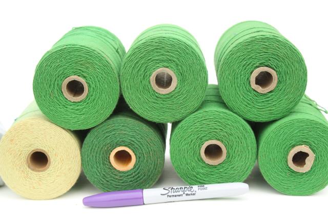 photo of rainbow of vintage cotton string spools, baker's twine cord yarn or weaving thread #6