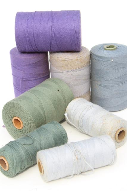 photo of rainbow of vintage cotton string spools, baker's twine cord yarn or weaving thread #10