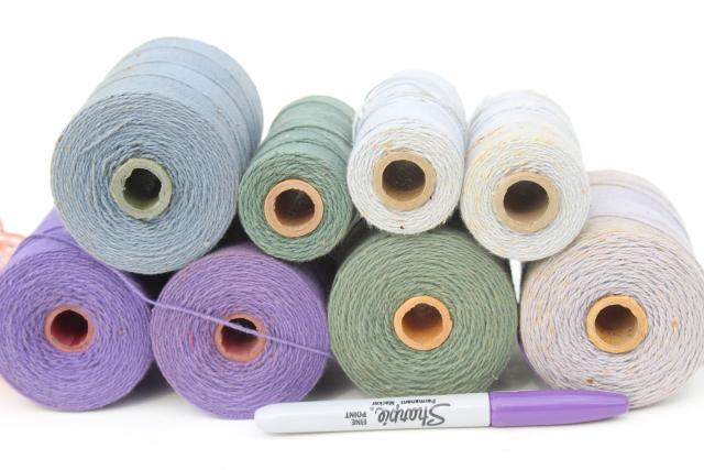 photo of rainbow of vintage cotton string spools, baker's twine cord yarn or weaving thread #11