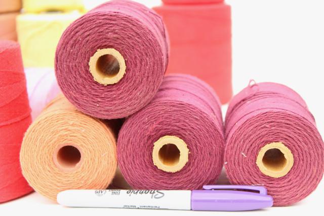 photo of rainbow of vintage cotton string spools, baker's twine cord yarn or weaving thread #16