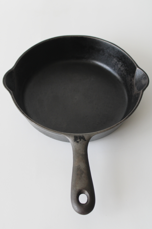 photo of rare vintage Griswold cast iron Good Health Skillet 5 numbered 655, 7 3/4 diameter frying pan  #11