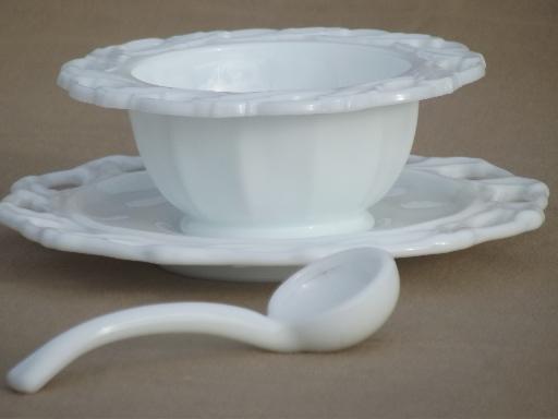 photo of rare vintage Imperial Star Holly leaf milk glass mayo bowl or sauce dish #3