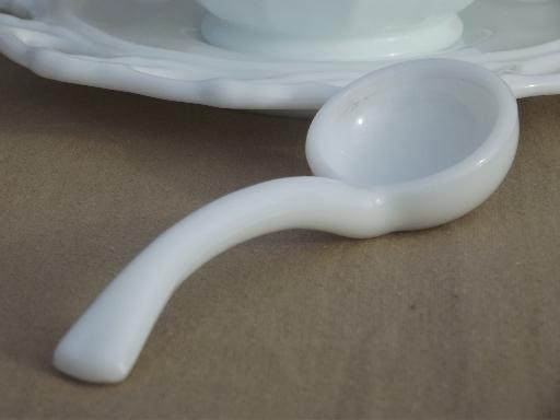 photo of rare vintage Imperial Star Holly leaf milk glass mayo bowl or sauce dish #6