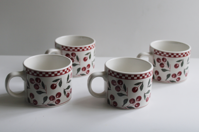 photo of red cherries jubilee print Oneida Majesticware ceramic mugs, vintage set of 4  #4