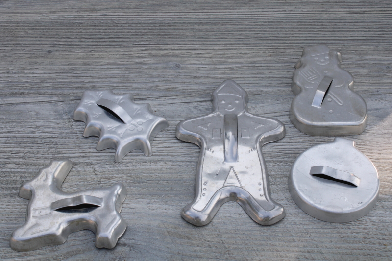 photo of reproduction vintage Mirro silver aluminum cookie cutters, Gooseberry Patch Christmas cookie cutters #1