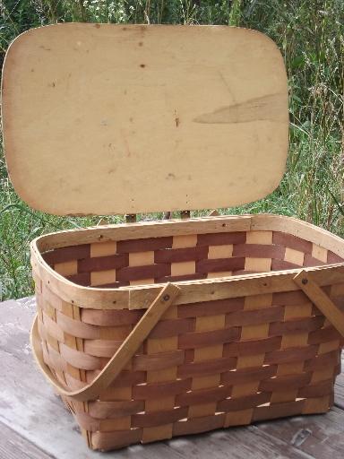photo of retro 50s 60s vintage picnic hamper, splint basket w/ wood lid #3