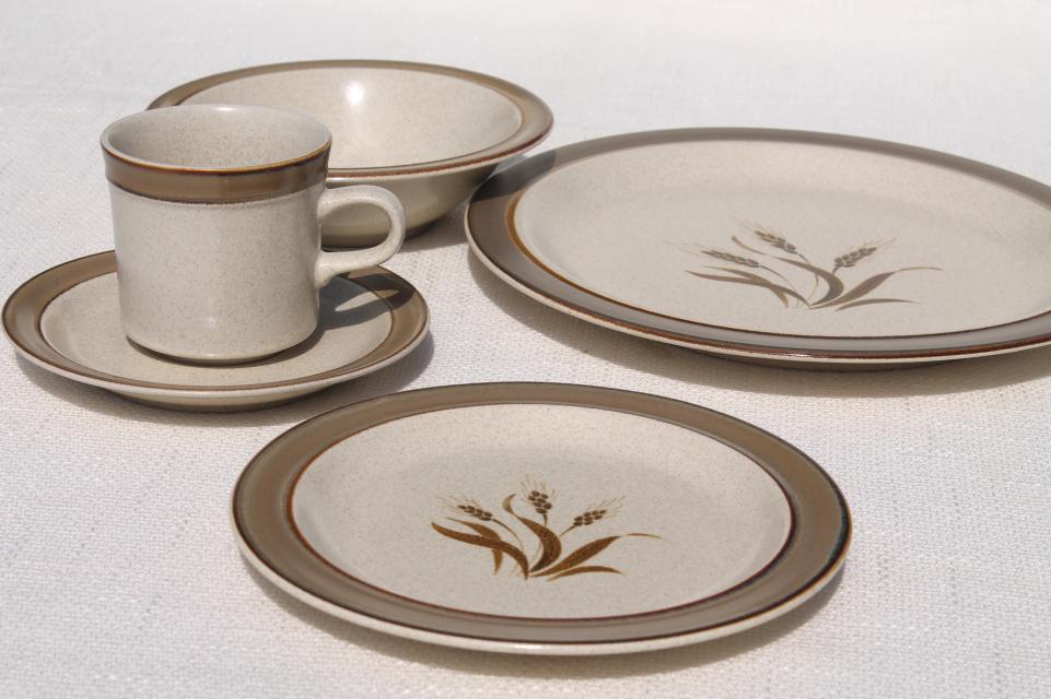 photo of retro 70s vintage Autumn Wheat Japan stoneware pottery Sears dinnerware set for 8 #5