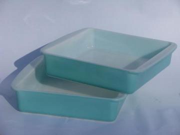 catalog photo of retro aqua / white vintage Pyrex glass baking dishes, square pans