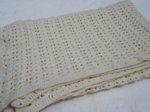 photo of retro crochet afghan blanket or bedspread, soft and thick aran ivory yarn #3