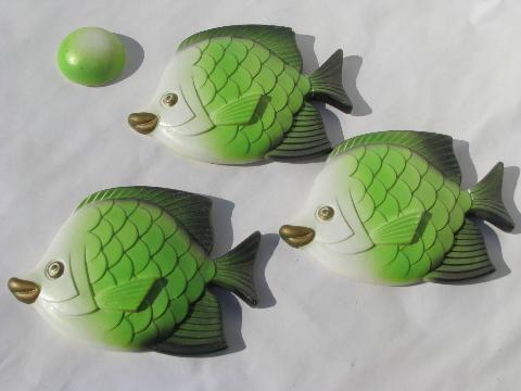 photo of retro green fish family, kissy goldfish wall plaques, vintage Miller chalkware #1