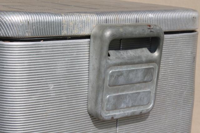 photo of retro mid-century vintage all metal cooler, Kampkold Kooler ice chest for camping or travel #14