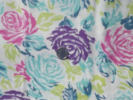 photo of retro roses print cotton broadcloth fabric, 50s 60s vintage colors #1