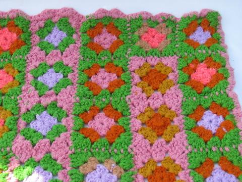 photo of retro vintage 60s pink / green granny squares crochet throw rug #2