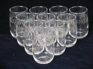 catalog photo of retro vintage Anchor Hocking swedish modern pattern etched laurel juice glasses