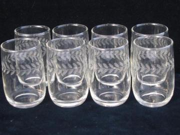 catalog photo of retro vintage Anchor Hocking swedish modern pattern etched laurel juice glasses