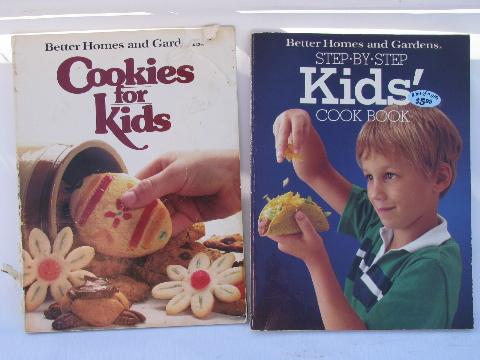 photo of retro & vintage children's cookbooks lot, kids cook books #2