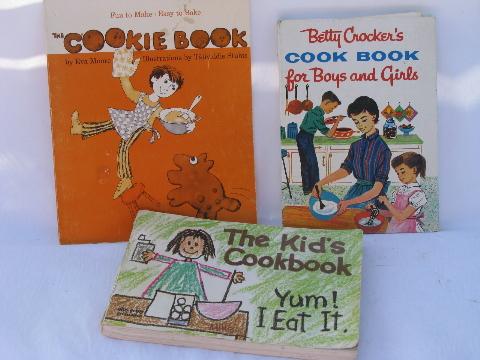 photo of retro & vintage children's cookbooks lot, kids cook books #4