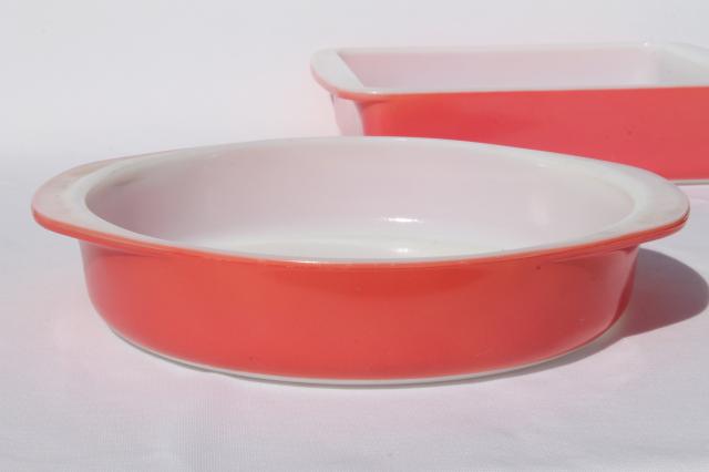 photo of retro vintage pink Pyrex baking dishes 221 & 222 round dish, square cake pan  #3