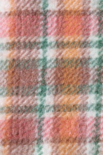 photo of retro vintage plaid camp blankets for camping, tailgating, cabin bunk blankets #4